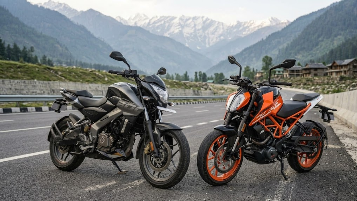 Pulsar NS200 vs KTM Duke 200 Comparison 2026